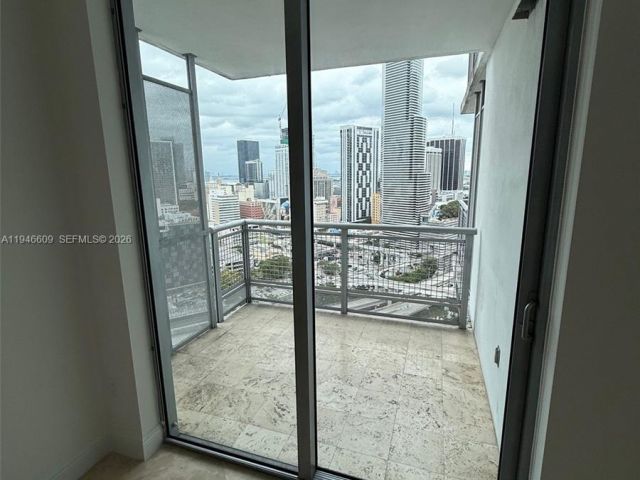 2-bedroom condo for rent in Miami - 350 S Miami Ave 2603 - MondialRealty
