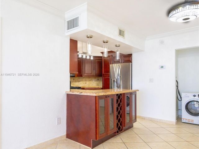 Apartment for rent  Unit #1116 - photo 7131739