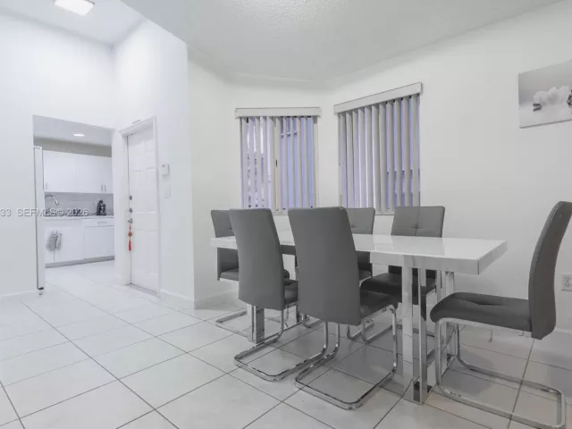 2-bedroom home for sale in Doral - 11600 NW 50th Ter - MondialRealty