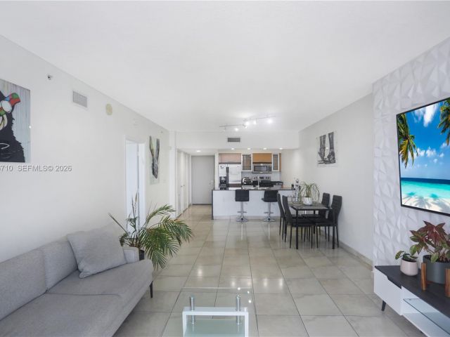 1-bedroom condo for sale in Miami - 1750 N Bayshore Dr 3210 - MondialRealty