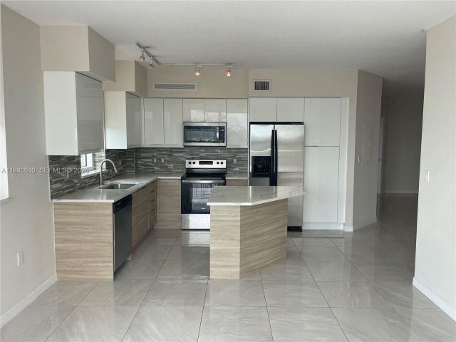 2-bedroom condo for rent in Hallandale Beach - 1745 E Hallandale Beach Blvd 1907W - MondialRealty