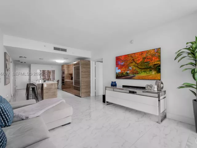 1-bedroom condo for sale in Miami - 460 NE 28th St 3002 - MondialRealty