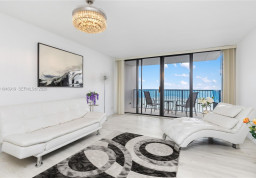 Apartment #902 at Quadomain