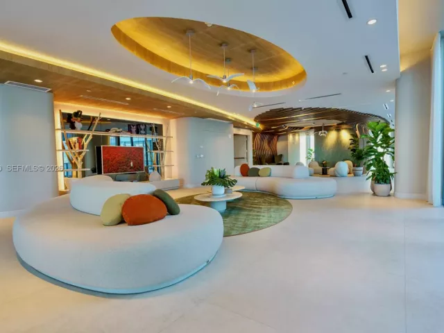 2-bedroom condo for rent in Miami - 700 NE 24th Street 3202 - MondialRealty