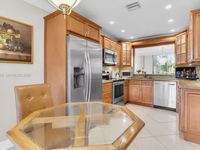 2-bedroom home for sale in Doral - 9943 Costa Del Sol Blvd B-108A - MondialRealty