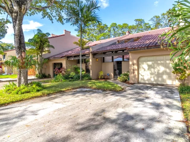 2-bedroom home for sale in Doral - 9943 Costa Del Sol Blvd B-108A - MondialRealty