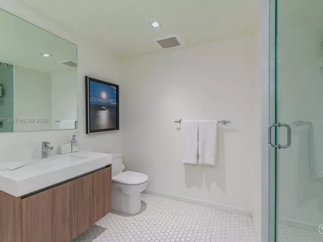 Apartment for rent  Unit #502 - photo 7137098