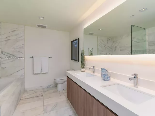 Apartment for rent  Unit #502 - photo 7137102