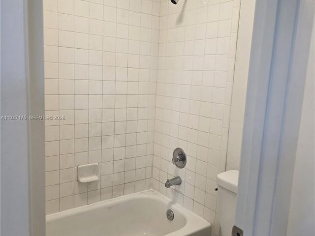 Home for rent at 4964 SW 121st Ave 0 - photo 7427621