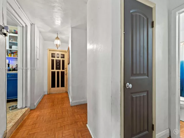 3-bedroom home for sale in Homestead - 29100 Kentucky Rd - MondialRealty