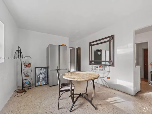 3-bedroom home for sale in Homestead - 29100 Kentucky Rd - MondialRealty