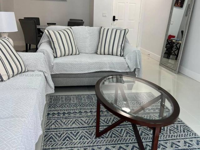 1-bedroom condo for rent in Sunny Isles Beach - 17100 N Bay Rd 1509 - MondialRealty