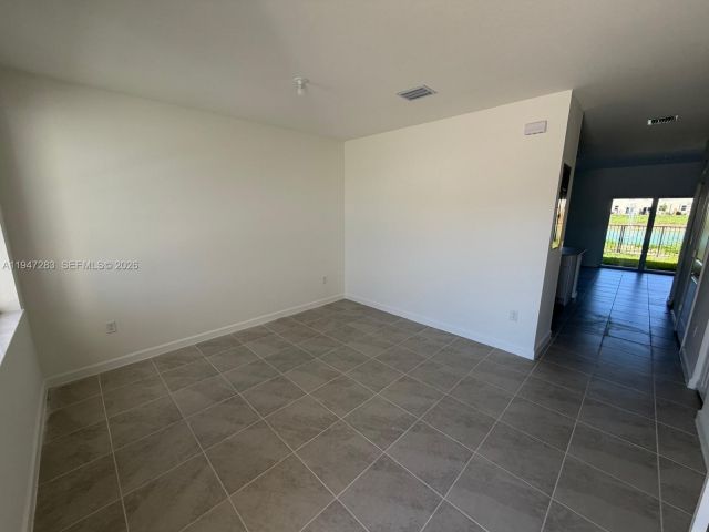 3-bedroom home for rent in Homestead - 2732 SE 26 AVE 2732 - MondialRealty