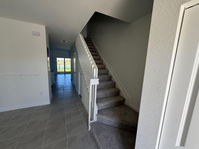 3-bedroom home for rent in Homestead - 2732 SE 26 AVE 2732 - MondialRealty