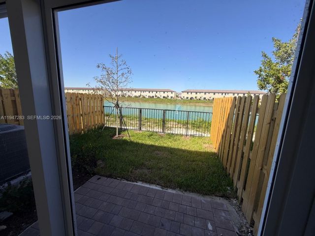 3-bedroom home for rent in Homestead - 2732 SE 26 AVE 2732 - MondialRealty