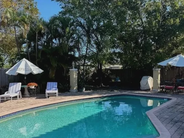 3-bedroom home for sale in Pompano Beach - 2501 NE 22nd St - MondialRealty