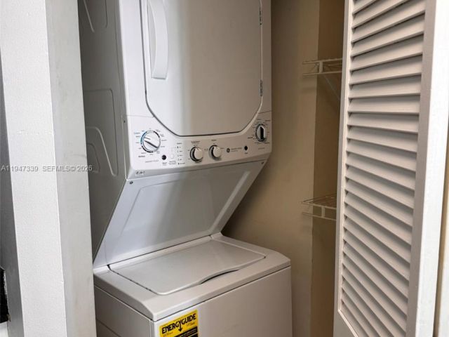 Apartment for rent  Unit #1208 - photo 7476606