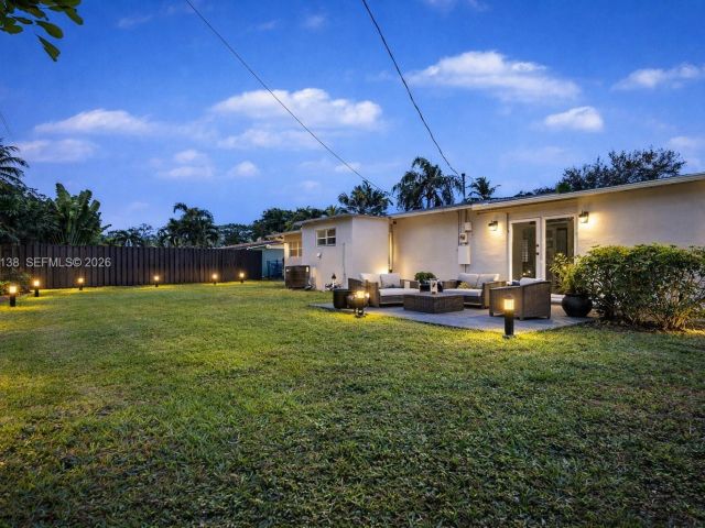 Home for sale at 317 NW 27th St - photo 7240911