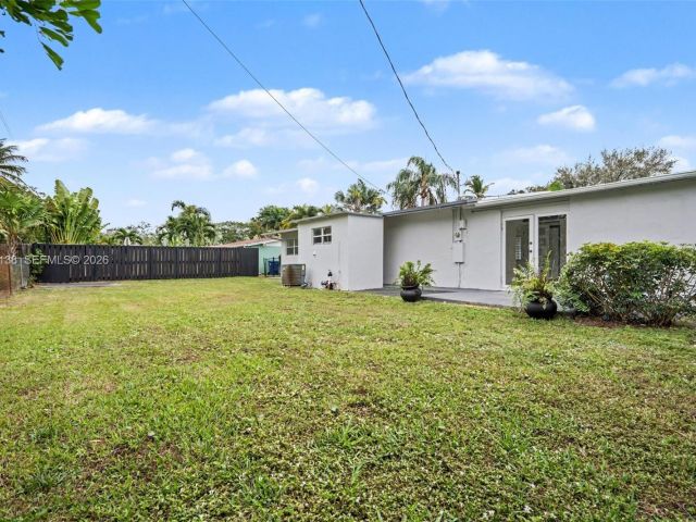 Home for sale at 317 NW 27th St - photo 7240912