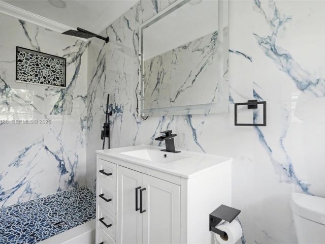 Home for sale at 317 NW 27th St - photo 7240913