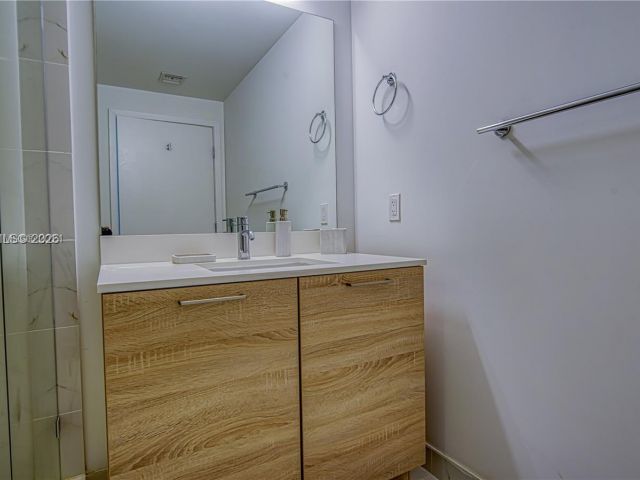 Apartment for sale  Unit #1415 - photo 7189491