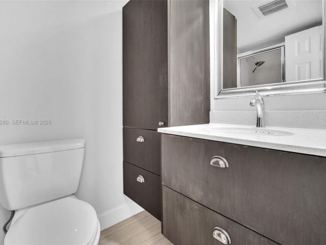 2-bedroom condo for rent in Sunny Isles Beach - 251 174th St 311 - MondialRealty