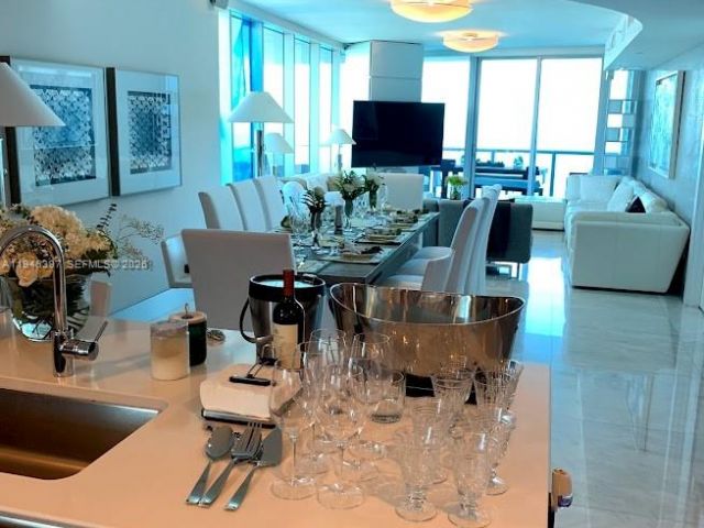 Apartment for sale  Unit #3808 - photo 7137452