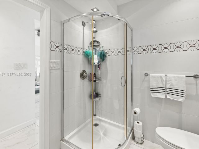 Home for sale at 117 SW 6th St - photo 7137576