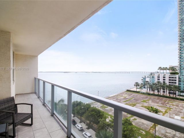 1-bedroom condo for sale in Miami - 1155 S Brickell Bay Dr 805 - MondialRealty