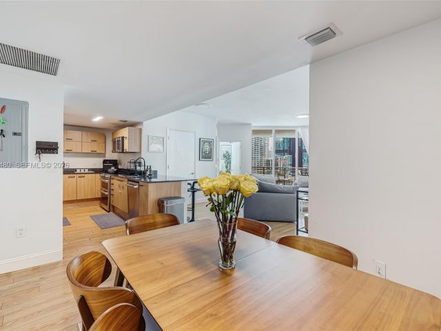 Apartment for sale  Unit #2104 - photo 7142843