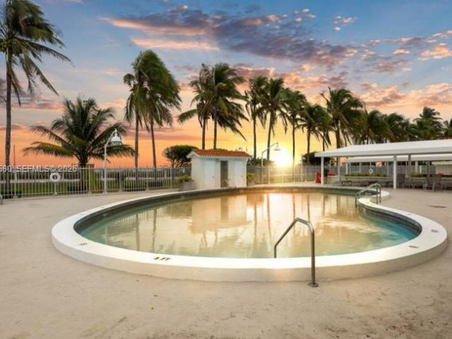 Apartment for sale  Unit #1638 - photo 7174600