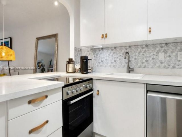 Apartment for sale  Unit #1638 - photo 7174605