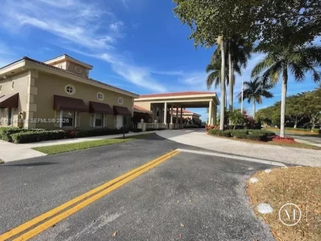 3-bedroom home for sale in Homestead - 600 SE 25th Ln - MondialRealty