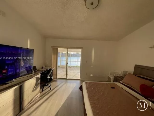 3-bedroom home for sale in Homestead - 600 SE 25th Ln - MondialRealty