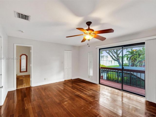 3-bedroom home for rent in Hollywood - 2990 Oaktree Ln 338 - MondialRealty