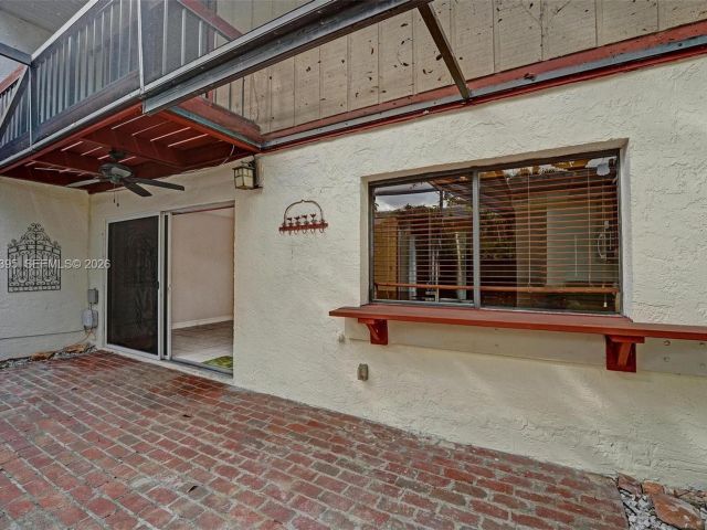 3-bedroom home for rent in Hollywood - 2990 Oaktree Ln 338 - MondialRealty