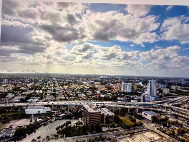 Apartment for sale  Unit #4309 - photo 7191550