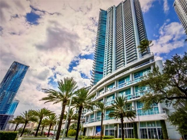 Apartment for sale  Unit #4309 - photo 7191552