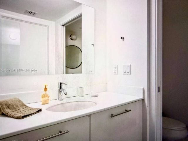 Apartment for sale  Unit #4309 - photo 7191555