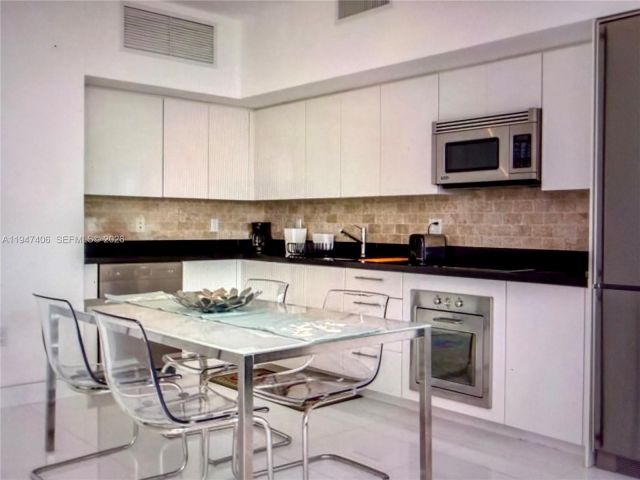 Apartment for sale  Unit #4309 - photo 7191557