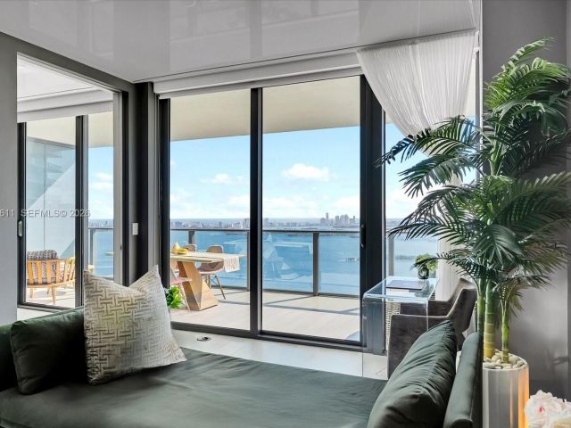 Apartment for sale  Unit #4405 - photo 7148132