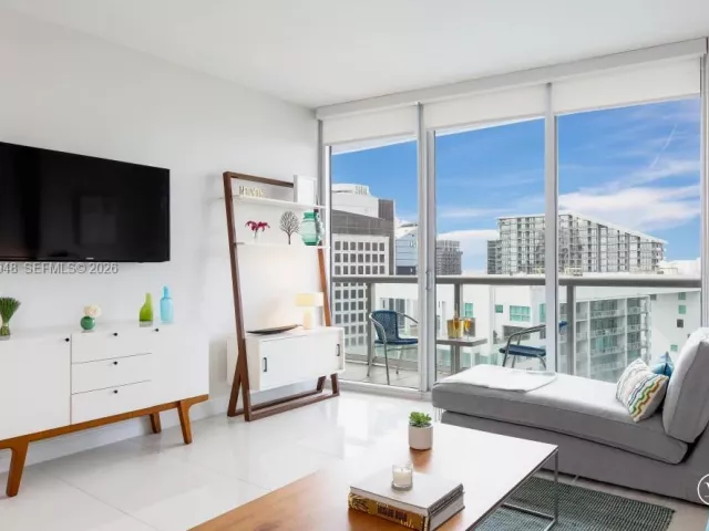 1-bedroom condo for sale in Miami - 485 Brickell Ave 4307 - MondialRealty