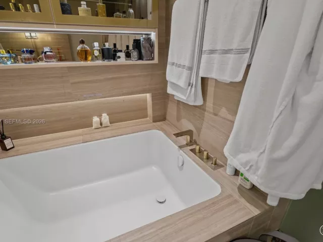 Apartment for sale  Unit #3603 - photo 7151918