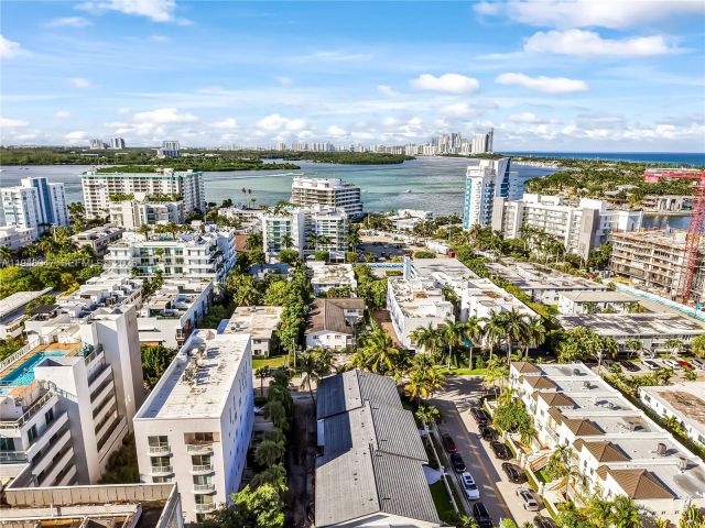 Home for rent at 10090 Bay Harbor Ter 10090 - photo 7149376