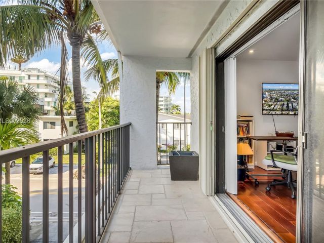 Home for rent at 10090 Bay Harbor Ter 10090 - photo 7149379