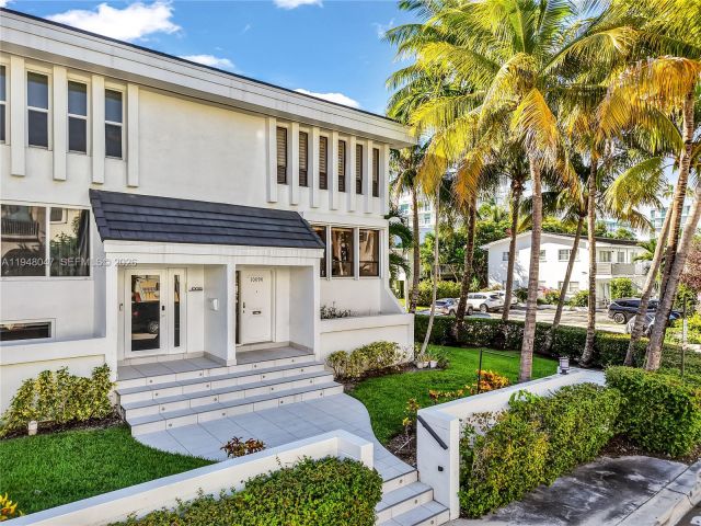 Home for rent at 10090 Bay Harbor Ter 10090 - photo 7149387