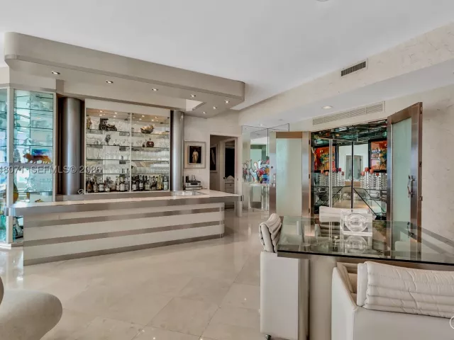 2-bedroom condo for sale in Bal Harbour - 10101 Collins Ave 11D +Cabana - MondialRealty