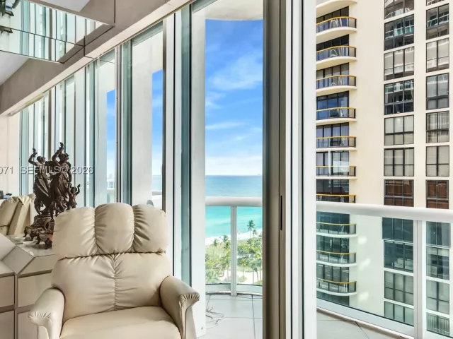 2-bedroom condo for sale in Bal Harbour - 10101 Collins Ave 11D +Cabana - MondialRealty