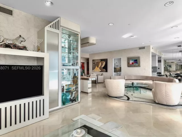2-bedroom condo for sale in Bal Harbour - 10101 Collins Ave 11D +Cabana - MondialRealty