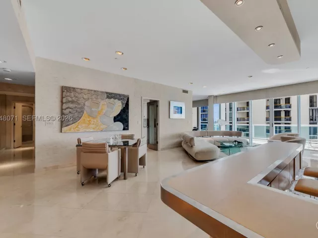 2-bedroom condo for sale in Bal Harbour - 10101 Collins Ave 11D +Cabana - MondialRealty